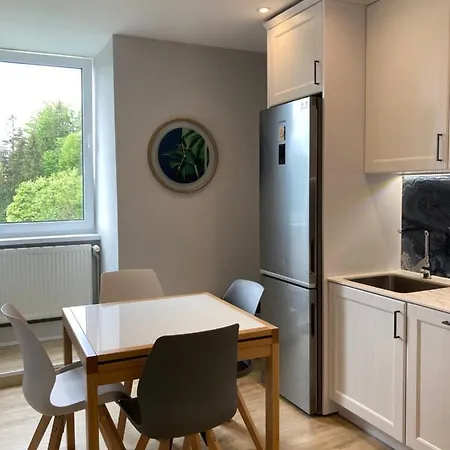 Bb Z Widokiem Na Krynice 크리니차 즈드로이