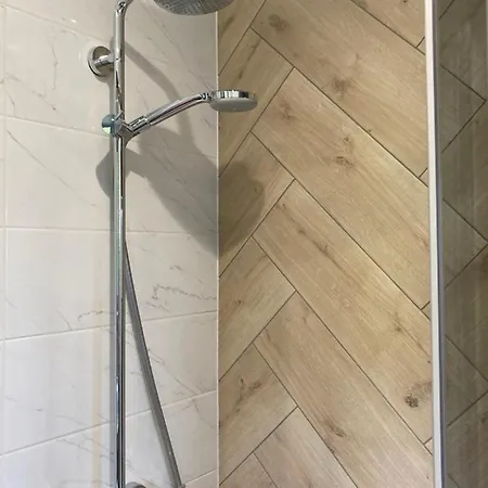 Bb Z Widokiem Na Krynice * 크리니차 즈드로이